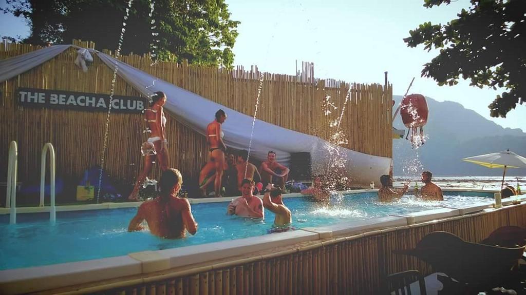 The Beacha Club Hotel Kepulauan Phi Phi Bagian luar foto